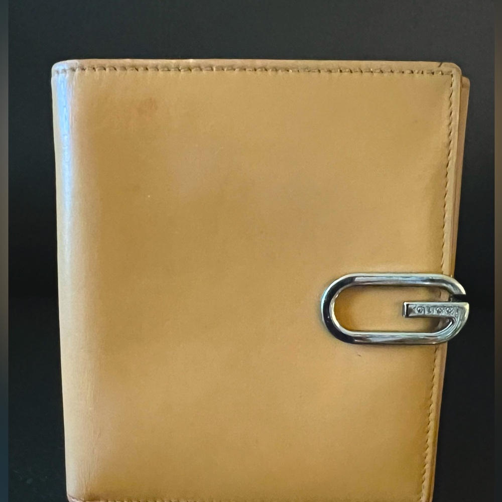Authentic vintage Gucci Light-brown Tan Cream Compact Bi-fold Leather Wallet